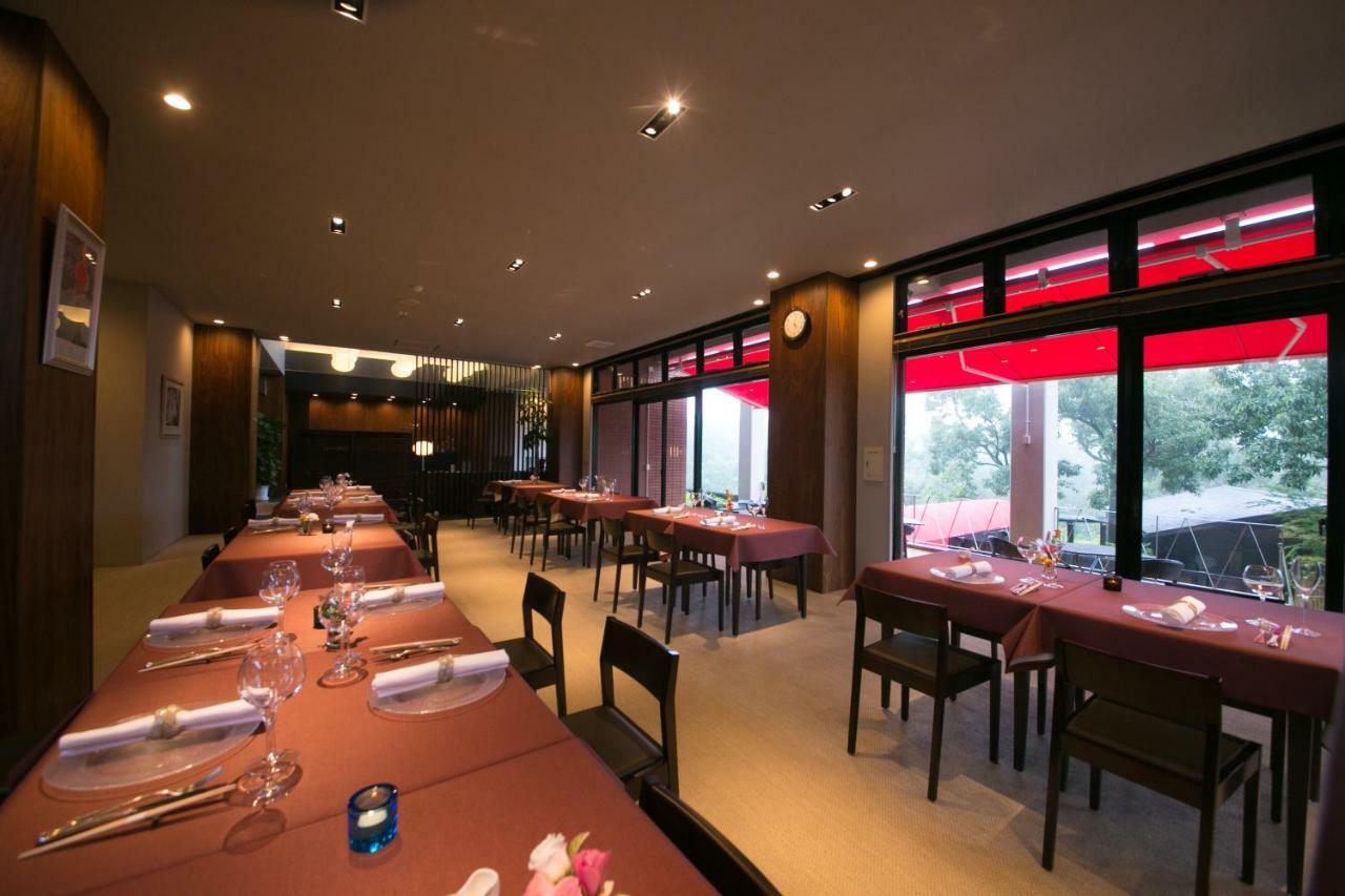 เดอะ เกิร์นซีย์ โฮเต็ลแอนด์รีสอร์ต Hotel Taketa ภายนอก รูปภาพ