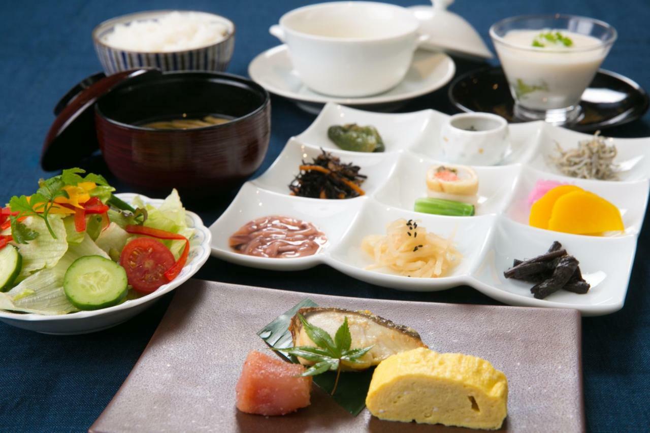 เดอะ เกิร์นซีย์ โฮเต็ลแอนด์รีสอร์ต Hotel Taketa ภายนอก รูปภาพ