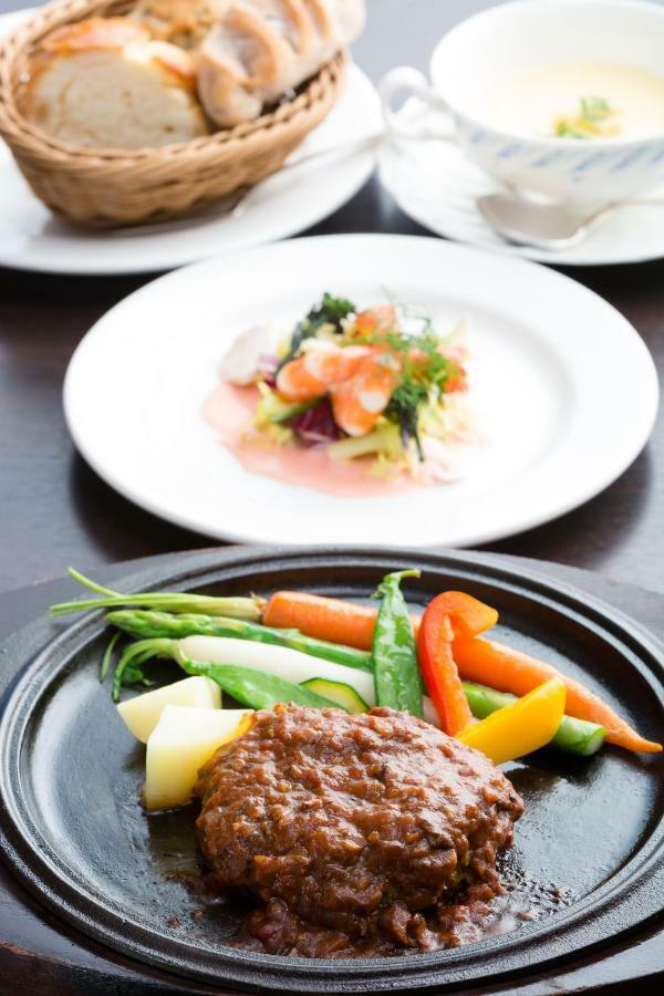 เดอะ เกิร์นซีย์ โฮเต็ลแอนด์รีสอร์ต Hotel Taketa ภายนอก รูปภาพ